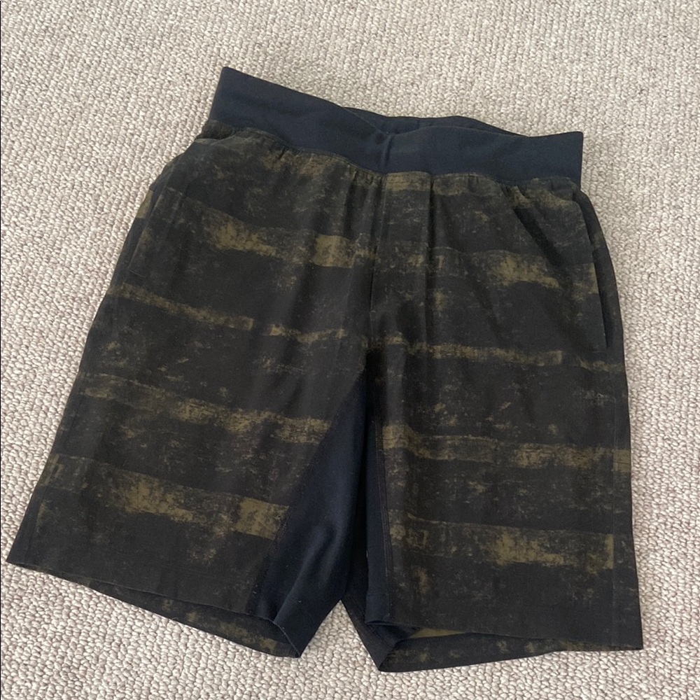 Lululemon pace breaker lined shorts